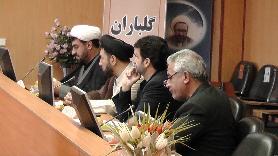 در بیستمین جلسه شورای استقرار مدریت امور استانی تهران مطرح شد

دکتر تاجیک اسماعیلی:کاورزی شاه بیت دانشگاه فرهنگیان 3