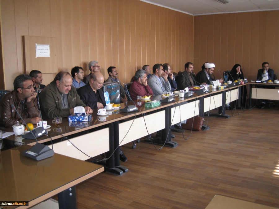 آیین تکریم دکتر انصاری راد سرپرست سابق مرکز آموزش عالی شهید بهشتی تهران و معارفه دکتر آزادی سرپرست جدید این مرکز برگزار شد 3