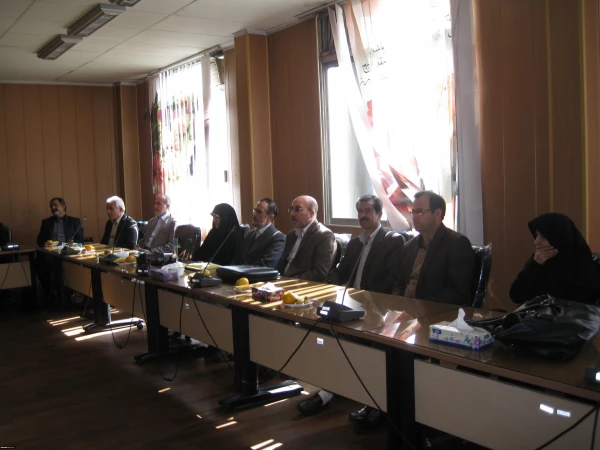 آیین تکریم دکتر انصاری راد سرپرست سابق مرکز آموزش عالی شهید بهشتی تهران و معارفه دکتر آزادی سرپرست جدید این مرکز برگزار شد 5