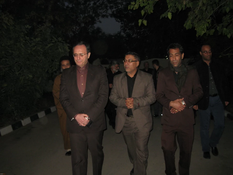 حضور دکتر مهر محمدی در بیت شهید یوسفی 3