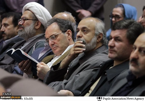 طی مراسمی با حضور مسئولان آموزش و پرورش و دانشگاه فرهنگیان:

چهل و پنجمین جشنواره بین المللی فیلم «رشد» آغاز به کار کرد 2