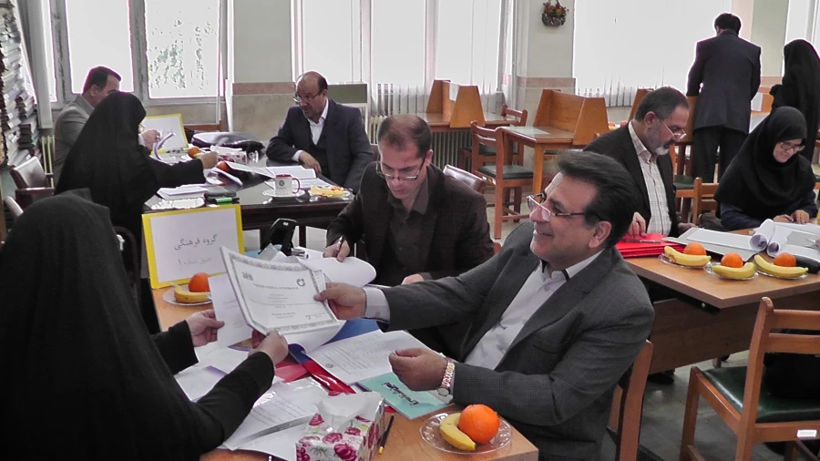 دومین جلسه کمیته ترفیع استادان استان تهران برگزار شد. 2