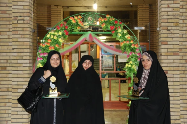 درخشش دانشجو معلمان استان تهران در مرحله کشوری جشنواره قرآن و عترت دانشگاه فرهنگیان 14