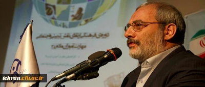 معاون پرورشی و فرهنگی وزیر آموزش و پرورش در اختتامیه برنامه فرهنگی ارتقاء نقش تربیتی و اجتماعی معلم ویژه مهارت آموزان آزمون استخدامی ماده 28 دانشگاه فرهنگیان»:

ضرورت نگاه متوازن به ساحت های تربیتی