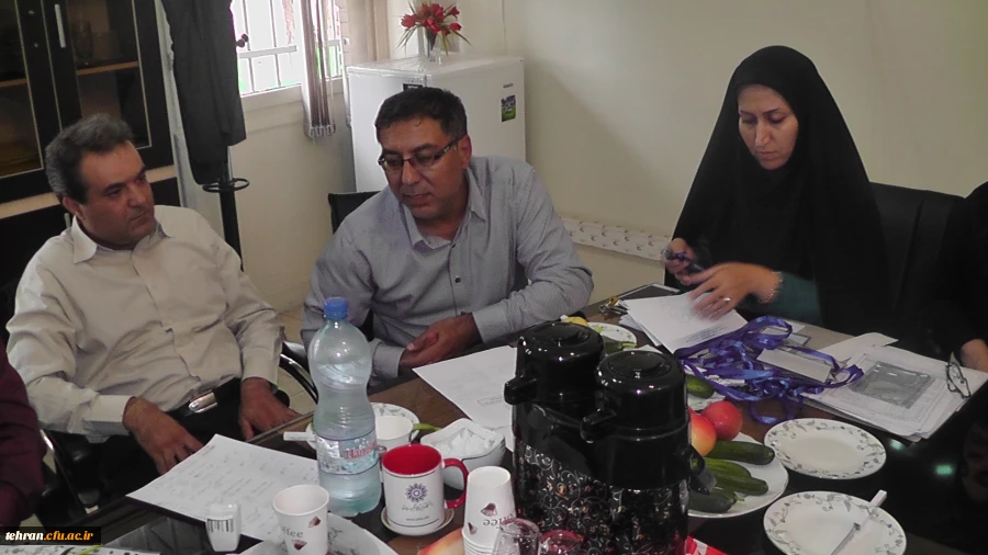 برگزاری جلسه هماهنگی آزمون صلاحیت حرفه ای معلمی در مرکز شهدای مکه 2