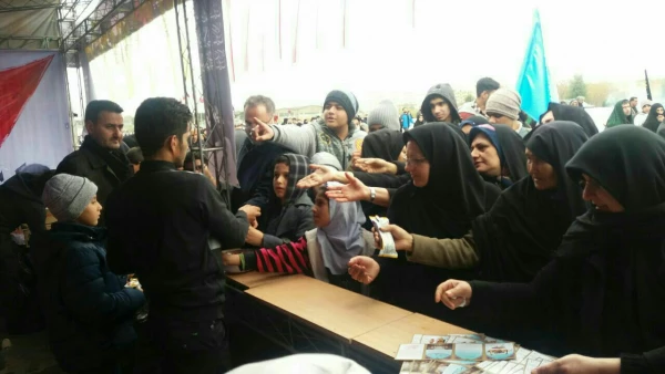 برپایی موکب و خدمتگزاری همکاران و دانشجویان پردیس ها و مراکز استان تهران از جاماندگان قافله اربعین  5