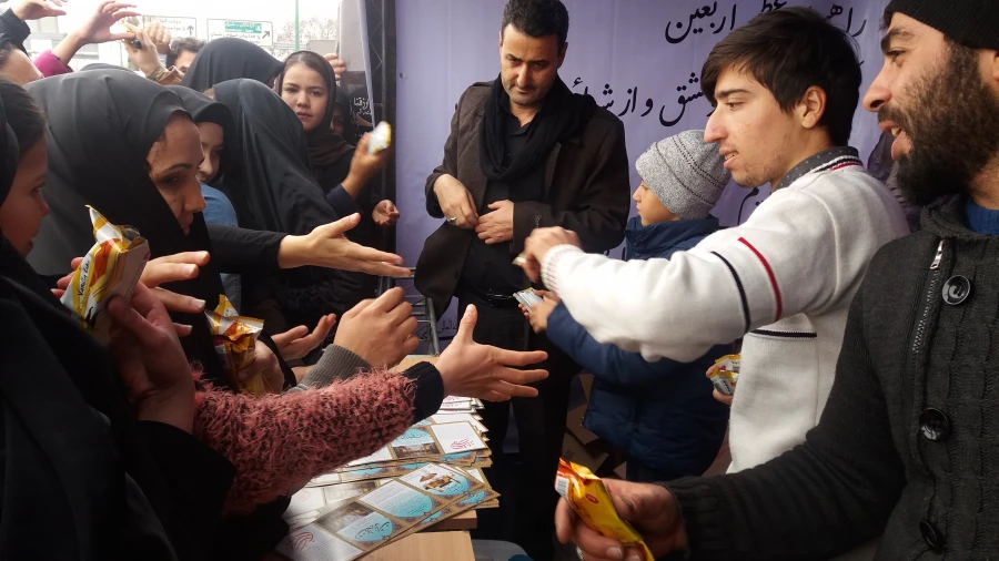 برپایی موکب و خدمتگزاری همکاران و دانشجویان پردیس ها و مراکز استان تهران از جاماندگان قافله اربعین  6