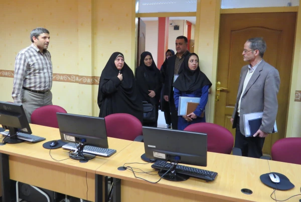 نشست مدیریت پردیس های استان تهران با مسئولین پژوهشگاه علوم وفناوری اطلاعات ایران (ایران داک ) 2