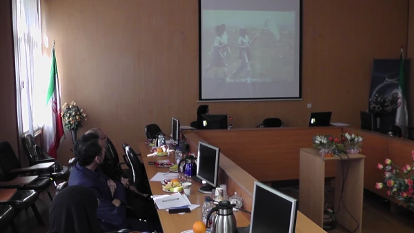 به همت امور پردیس های استان تهران برگزار شد:

کارگاه آموزشی آموزشگران علوم تجربی مبتنی بر  STSE 2