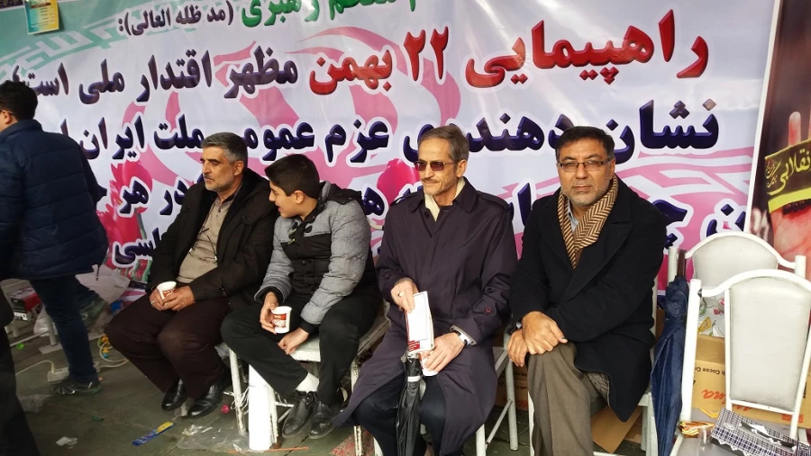 به همت مدیریت امور پردیس ها و مراکز استان تهران

 برپایی غرفه استگبار ستیزی در مسیر راهپیمایی 22 بهمن 2