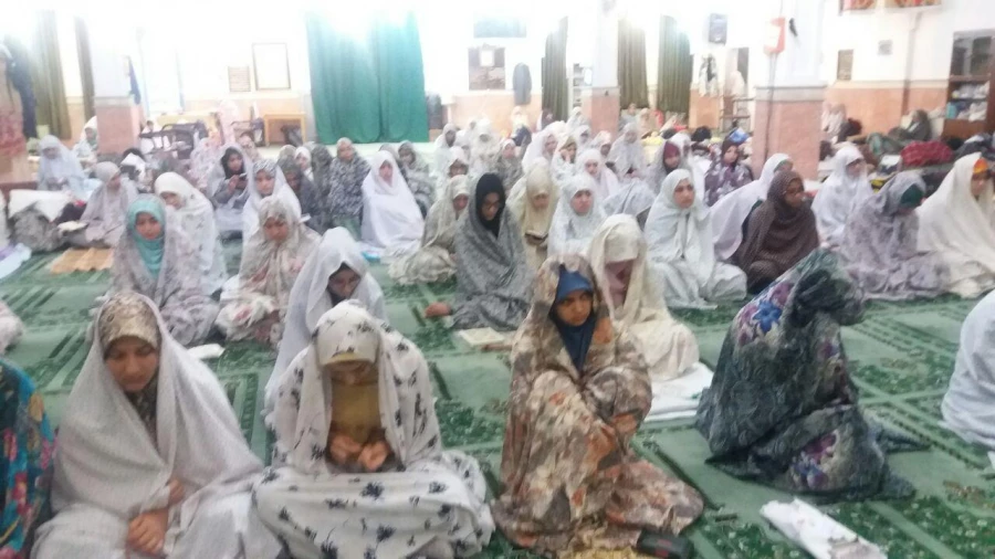 برگزاری مراسم پرفیض اعتکاف در دانشگاه فرهنگیان استان تهران 3