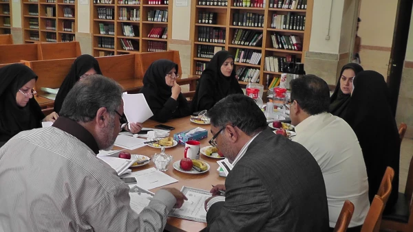 به مناسبت  بزرگداشت هفته آموزش 

ستاد انتخاب استاد نمونه هیات علمی ، مدرس و  پیشکسوت  استان تهران تشکیل جلسه داد 2