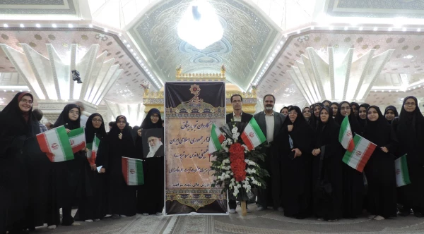 در آستانه بیست و هشتمین سالگرد رحلت حضرت امام خمینی (ره) انجام شد:

حضور اساتید، کارکنان و دانشجو معلمان دانشگاه فرهنگیان استان تهران در حرم مطهر و تجدید بیعت با آرمان های امام راحل(ره) 2