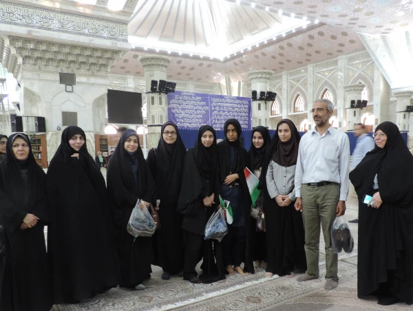 در آستانه بیست و هشتمین سالگرد رحلت حضرت امام خمینی (ره) انجام شد:

حضور اساتید، کارکنان و دانشجو معلمان دانشگاه فرهنگیان استان تهران در حرم مطهر و تجدید بیعت با آرمان های امام راحل(ره) 2