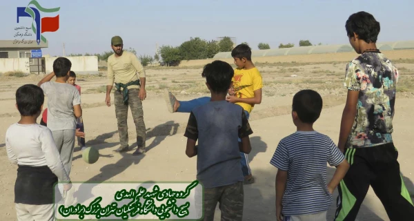 در اردوی جهادی شهید علم الهدی

محرومیت زدایی دانشجو معلمان استان تهران در اردوی جهادی مناطق محروم شهرستان ورامین 3