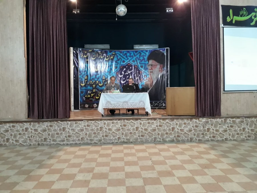 سخنرانی دکتر امانی و گفتگوی اساتید دانشگاه فرهنگیان با ایشان