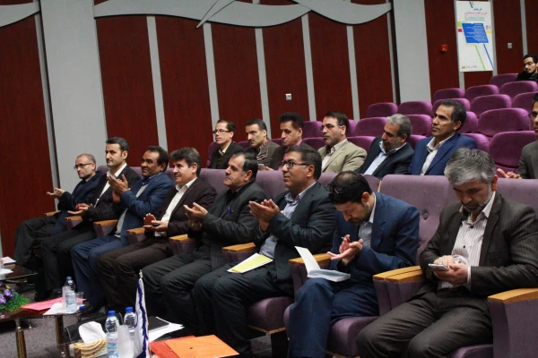 همایش آموزش علوم پایه