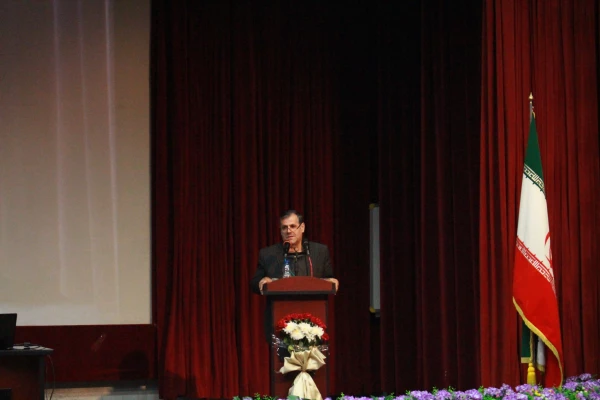 همایش آموزش علوم پایه