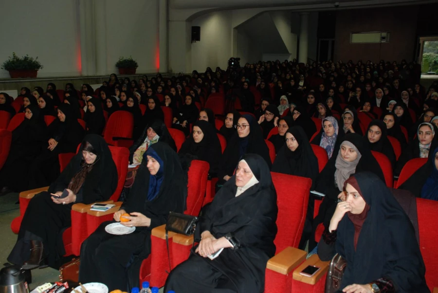 به روایت تصویر :

اخلاق معلمی از دیدگاه حجت الاسلام و المسلمین حاج آقای قرائتی 2