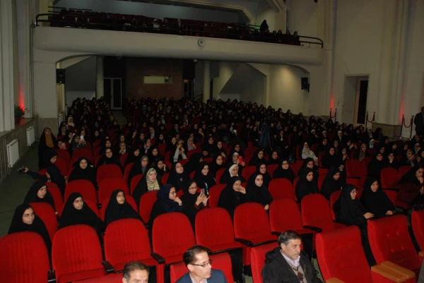 به روایت تصویر :

اخلاق معلمی از دیدگاه حجت الاسلام و المسلمین حاج آقای قرائتی 2