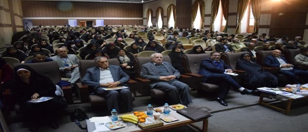 نایب رییس کمیسیون آموزش و تحقیقات مجلس :قلب و عصاره سند تحول بنیادین، توجه به معلمان و دانشجو معلمان است.