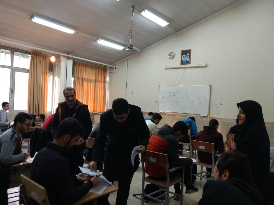 مرکز آموزشی شهدای مکه : 
بازدید مدیریت امور پردیس های استان تهران و معاون آموزشی، فرهنگی و پژوهشی از برگزاری امتحانات پایان ترم 7