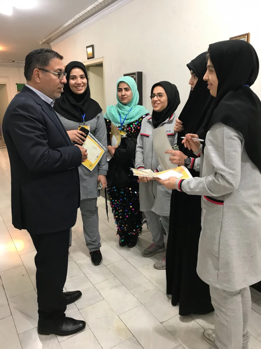 برای اهتمام امر تربیت حرفه ای معلمان و تربیت شایسته آنها، باید زمینه های فرهنگی، تربیتی، دینی و  ورزشی دانشجو معلمان ارتقاء یابد