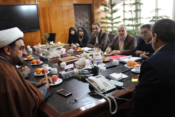 بهره گیری از دانشجو معلمان سال آخر به عنوان معلم حق التدریس و ضرورت حمایت کامل از دانشگاه فرهنگیان