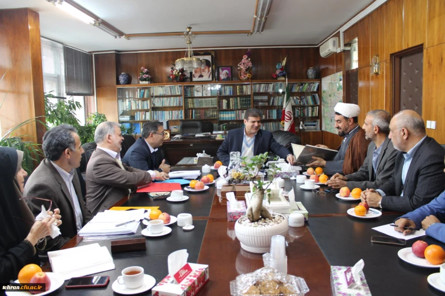 بهره گیری از دانشجو معلمان سال آخر به عنوان معلم حق التدریس و ضرورت حمایت کامل از دانشگاه فرهنگیان