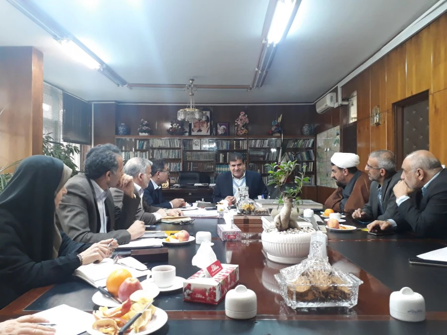 دکتر پرویز انصاری راد سرپرست مدیریت پردیس های استان تهران در دیدار با عبدالرضا فولادوند مدیرکل آموزش و پرورش شهر تهران