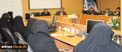 دکتر انصاری راد در جلسه صمیمی با سرپرستان شبانه روزی استان تهران تاکید کرد:

سرپرست شبانه روزی، مهم ترین مسئولیت در دانشگاه فرهنگیان