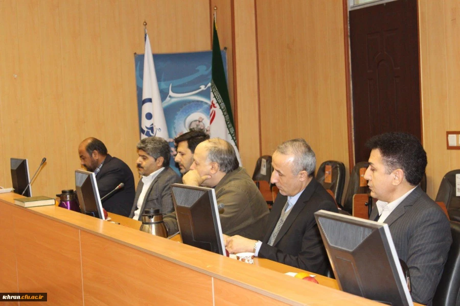 جلسه مدیران گروه های آموزشی استان تهران و معاون آموزشی، پژوهشی و فرهنگی استان تهران با حضور دکتر نادری و دکتر عطاران