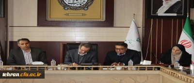 استاندار تهران در دیدار با سرپرست و معاونان مدیریت پردیس های استان تهران:

هیچ کاری در کشور به اندازه تربیت معلم مهم نیست
ضرورت جذب دانشجو معلم بیشتر در استان تهران