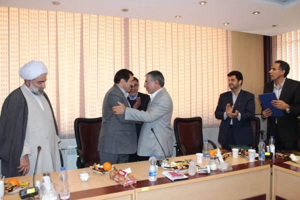 مسئول نهاد نمایندگی مقام معظم رهبری در دانشگاه فرهنگیان استان تهران در آئین تکریم معارفه سرپرست پردیس شهید چمران: