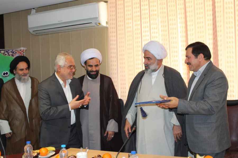 دکتر خاکی در آئین تکریم و معارفه سرپرست پردیس چمران