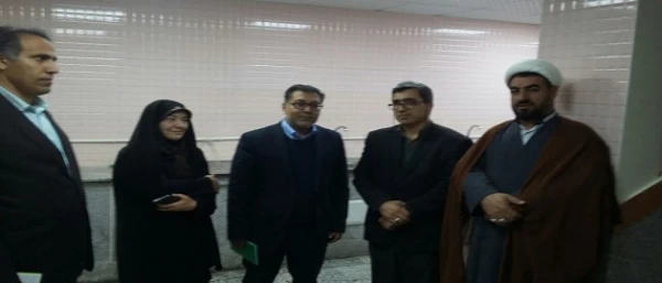 دکتر پرویز انصاری راد و مهندس ناصر فتحی معاون اجرایی نوسازی مدارس شهر تهران در جلسه رفع مشکلات مرکز آموزش عالی شهید باهنر تهران