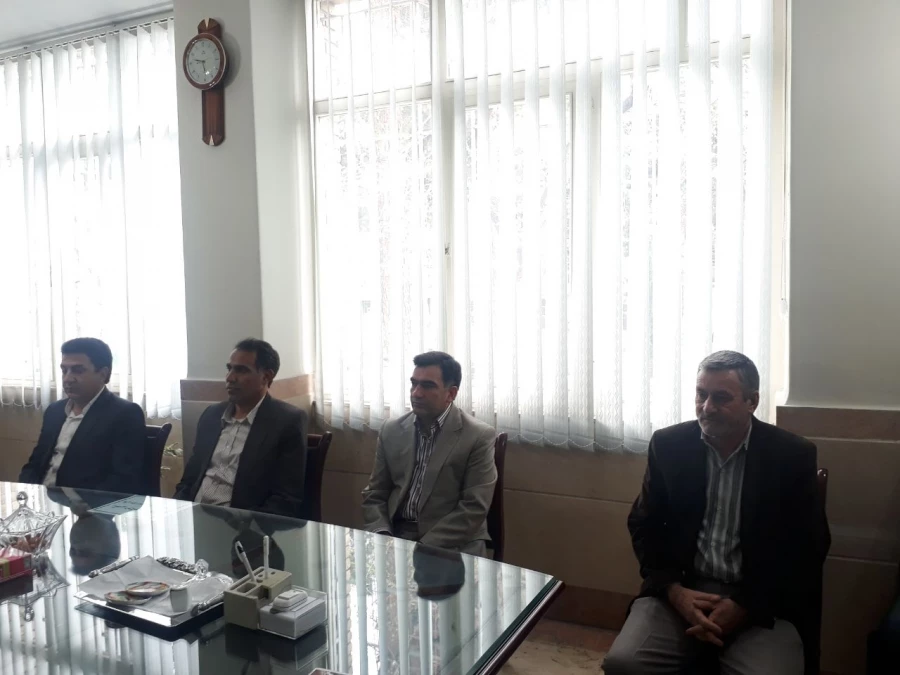 دیدار نوروزی کارکنان استان تهران با دکتر انصاری راد