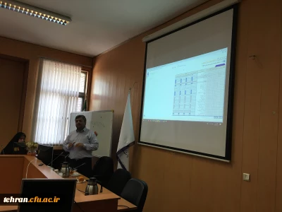 اولین جلسه آموزش سامانه گلستان ویژه مدیران گروه و بخش های آموزشی