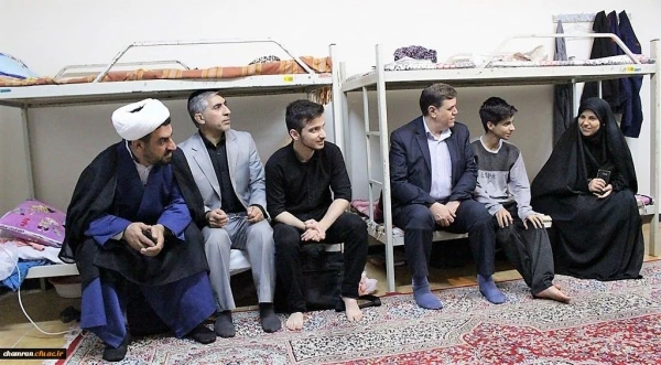 دیدار دکتر خنیفر از پردیس شهید چمران