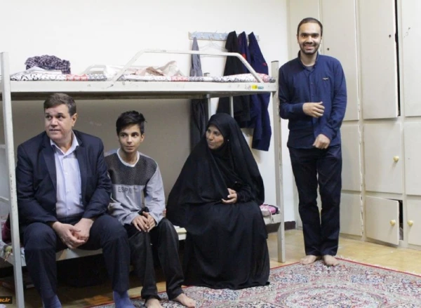 دیدار دکتر خنیفر از پردیس شهید چمران