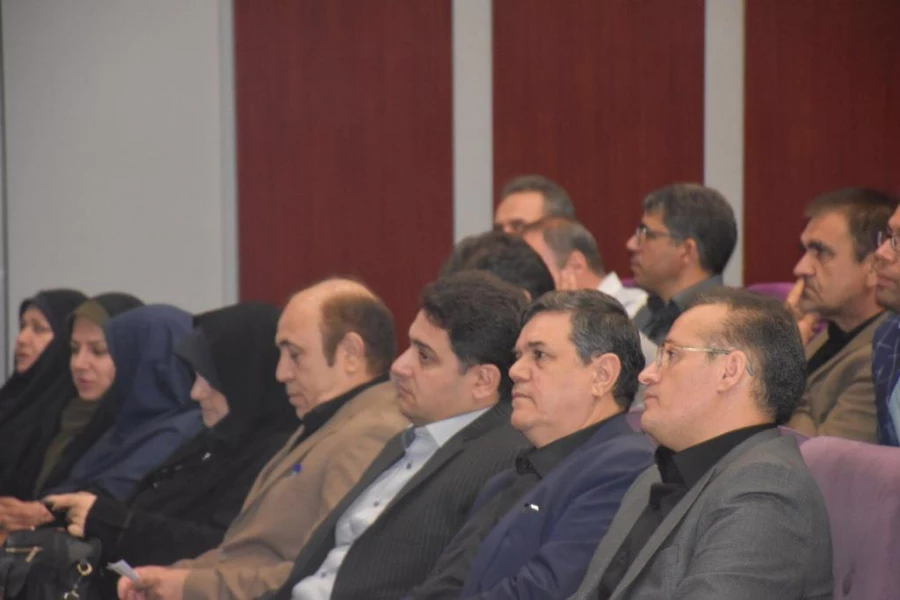 دوره آموزشی آشنایی مدرسان با نحوه ارائه دروس الکترونیکی در پردیس نسیبه تهران 4