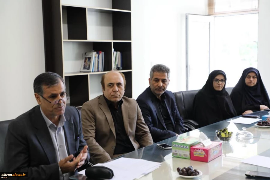 بازدید جناب دکتر خنیفر از پژوهشکده مطالعات تربیت معلم 4