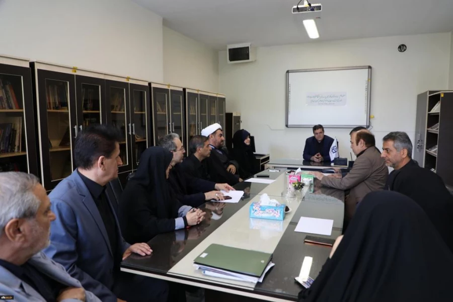 بازدید جناب دکتر خنیفر از پژوهشکده مطالعات تربیت معلم 3