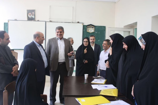 بازدید دکتر انصاری راد سرپرست معاونت دانشجویی، دکتر بلاغی سرپرست مدیریت پردیس های استان تهران و آقای فولادوند مدیر کل آموزش و پرورش شهر تهران از فرایند مصاحبه داوطلبان ورود به دانشگاه فرهنگیان استان تهران 8