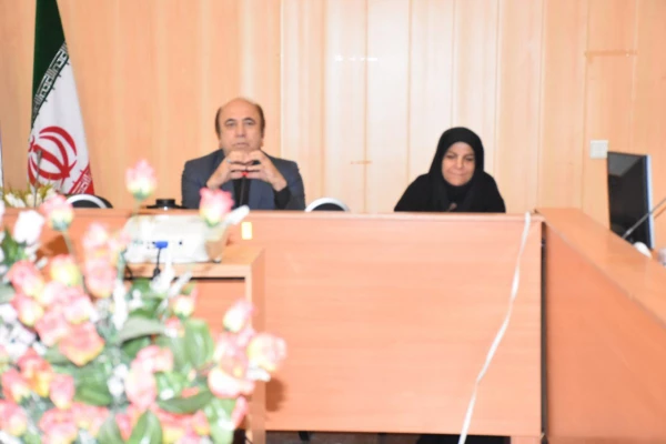 او.لین جلسه شورای اداری مدیریت استان با حضور دکتر بلاغی برگزار شد. 2