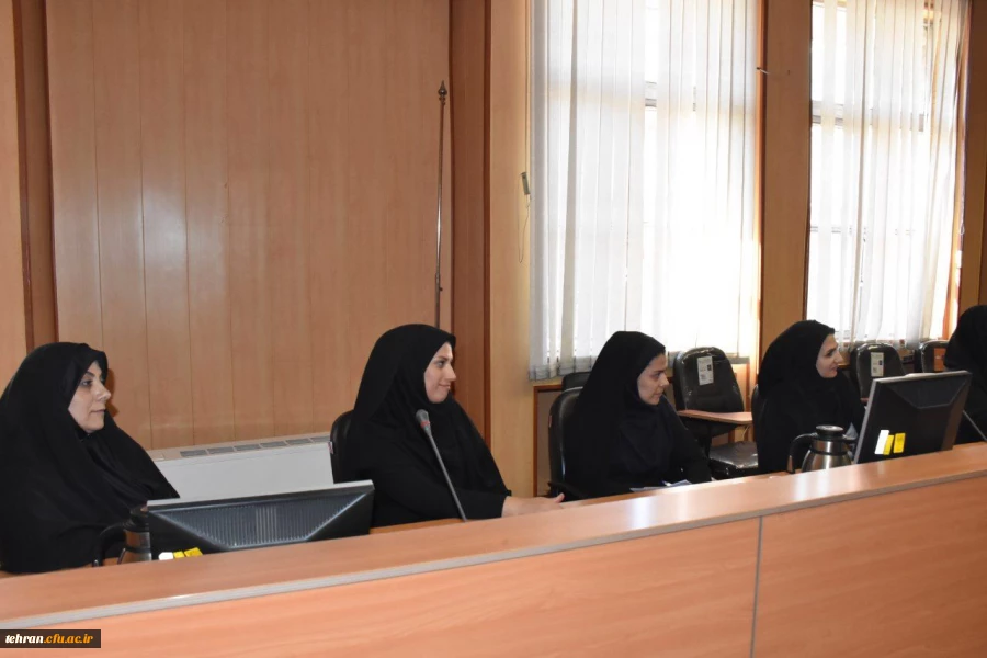 او.لین جلسه شورای اداری مدیریت استان با حضور دکتر بلاغی برگزار شد. 4