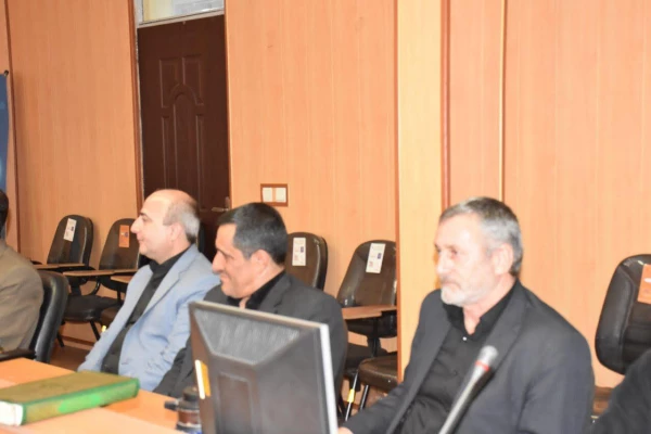 او.لین جلسه شورای اداری مدیریت استان با حضور دکتر بلاغی برگزار شد. 5