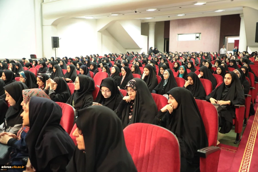 معلمی بهترین انتخاب است به آن عشق بورزید و هیچ وقت خود را با دیگران مقایسه نکنید 2