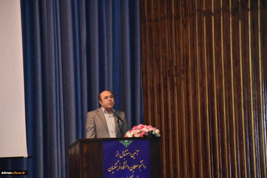 دکتر بلاغی در آیین استقبال از دانشجو معلمان دانشگاه فرهنگیان:
آمادگی کامل مدیریت پردیس های استان تهران در جهت استقبال باشکوه از دانشجو معلمان
 2