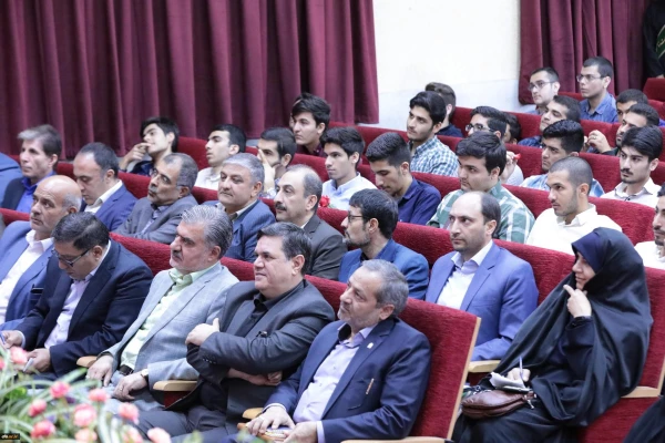 دکتر بلاغی در آیین استقبال از دانشجو معلمان جدید پسر استان تهران 3